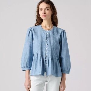 Levi's Light Blue Pintuck Peplum Button-Up Blouse